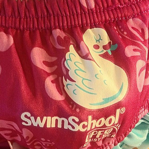 Girls Swim Diaper Pink - Picture 2 of 8